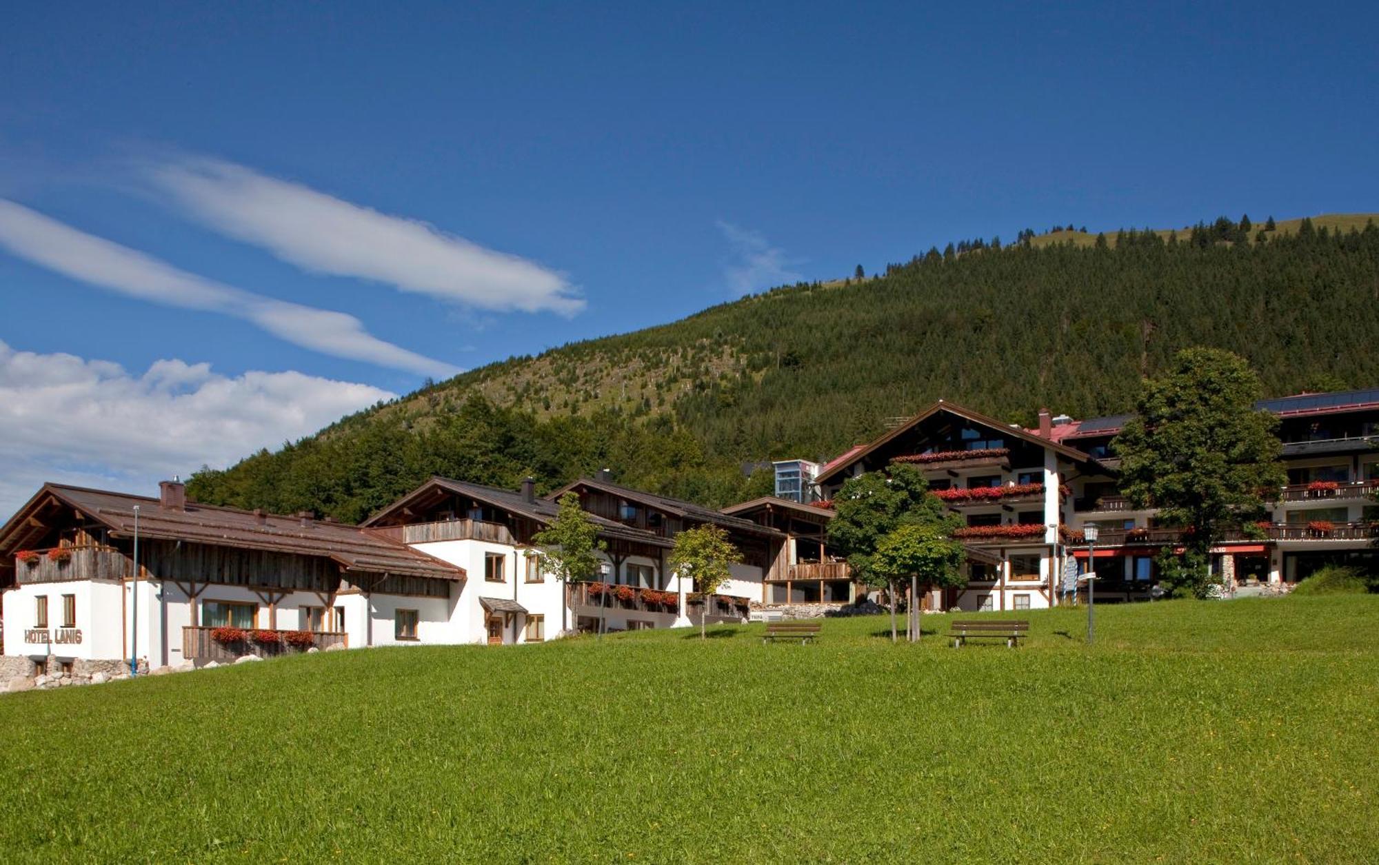 Lanig Hotel Resort&Spa - Wellness Und Feinschmeckerhotel - Family Owned And Managed Oberjoch Exterior photo